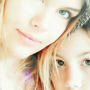 Meet your Posher, Avah